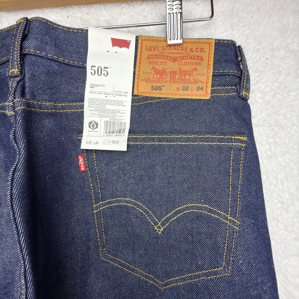 Levis 505 Regular Fit Jeans Mens 32x34 Dark Wash Indigo Straight Leg NWT